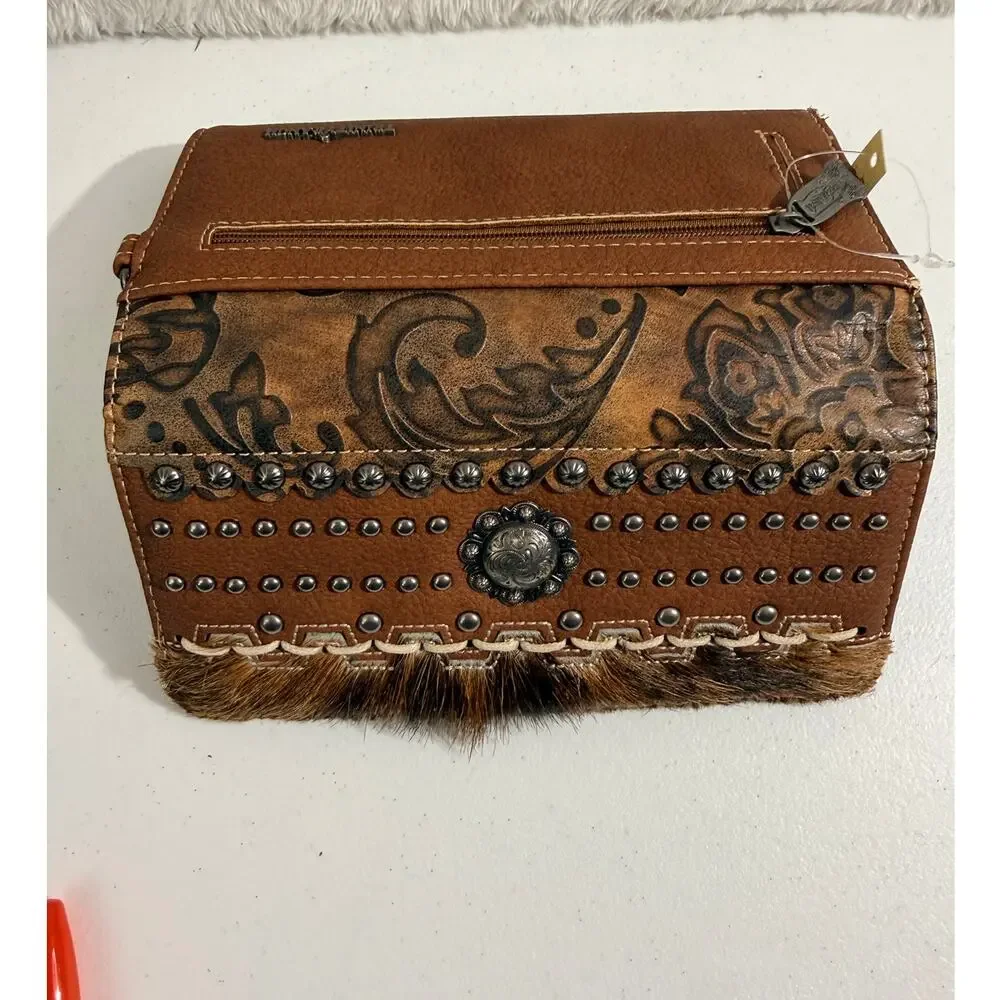 Trinity Ranch Wallet/wristlet NWT Hair-on Cowhide, Western Tooling, Concho